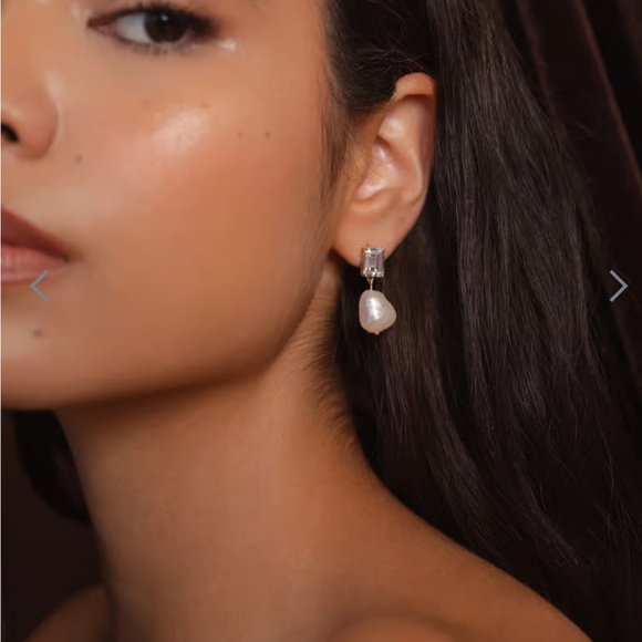 Jenny Yoo Vivian CZ + Pearl Drop Earring - Picture 2 of 7
